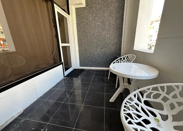Apartment Falcon Loft Sheraton Road